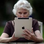 Japonya milyonlarca yaşlıya iPad dağıtıyor
