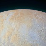 Pluto’nun Buzlu Kutup Kanyonlarına Yeni Bir Bakış