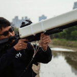 Skynet Anti-Dron Tüfeği Havadaki Sinyalleri Karıştırıyor