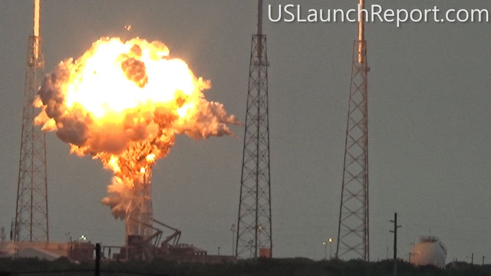 1 Eylülde SpaceX’in Falcon 9 roketi fırlatma rampası üzerinde test ateşlemesi için yakıt dolumu yapıldığı esnada patladı. Patlamanın temel nedeni hala meçhul