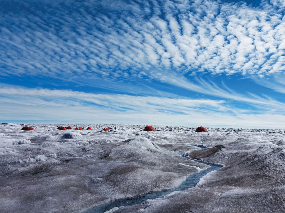 Projedeki bilim insanları bu yaz buz üzerinde sekiz aylık bir kamp geçirdi.