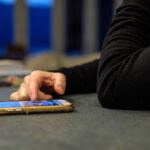 İnsanların Mutluluğunu Etkileyen Şey, Sosyal Medyayı Kullanıp Kullanmamak Değil; Kullanım Şekli