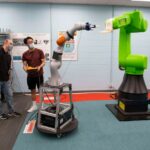 Bu Robotlar Divanınızı Taşıyabilir