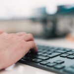 En Çok Yazım Hatası Öğleden Sonra Yapılıyor; Özellikle de Cuma Günleri