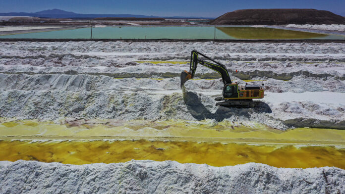TOPSHOT-CHILE-ARGENTINA-BOLIVIA-CLIMATE-COP27-UN-MINES-ENERGY-EN